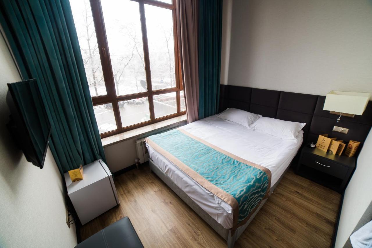 Golden Hotel Бишкек Экстерьер фото