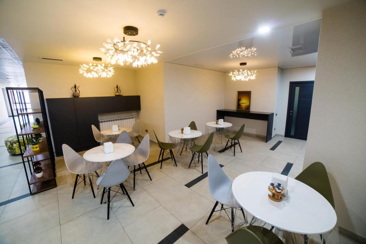 Golden Hotel Бишкек Экстерьер фото