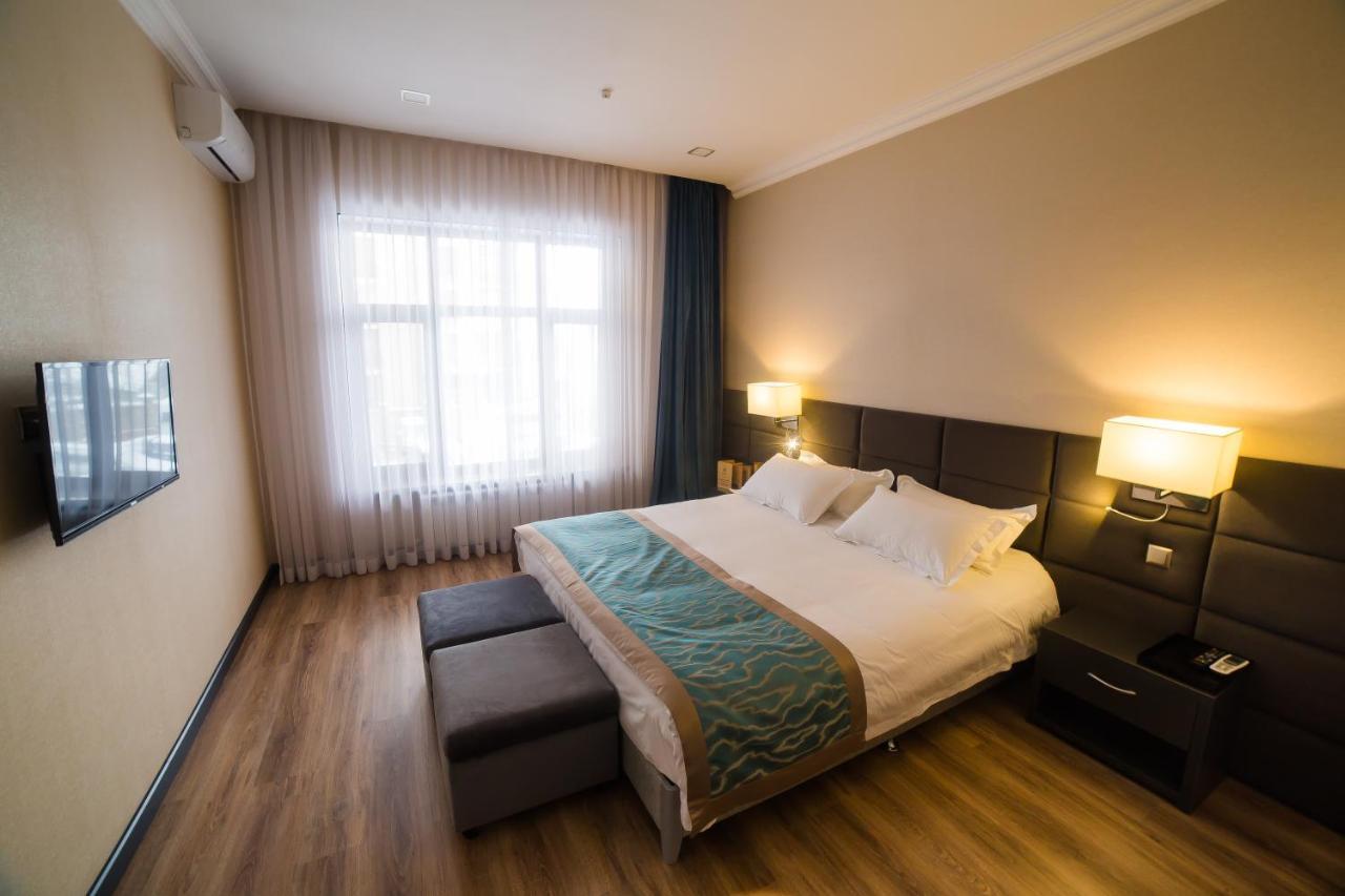 Golden Hotel Бишкек Экстерьер фото